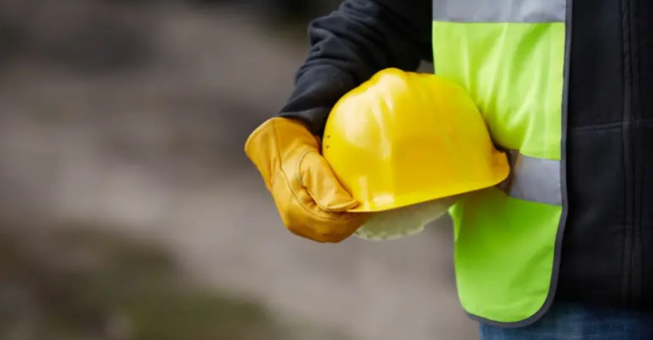 برگزاری دوره های ایمنی برای کنترل ریسک